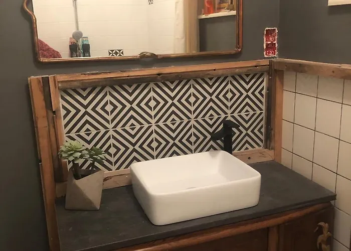 La Mariefacture - Comme A La Gare * Valmont (Moselle)